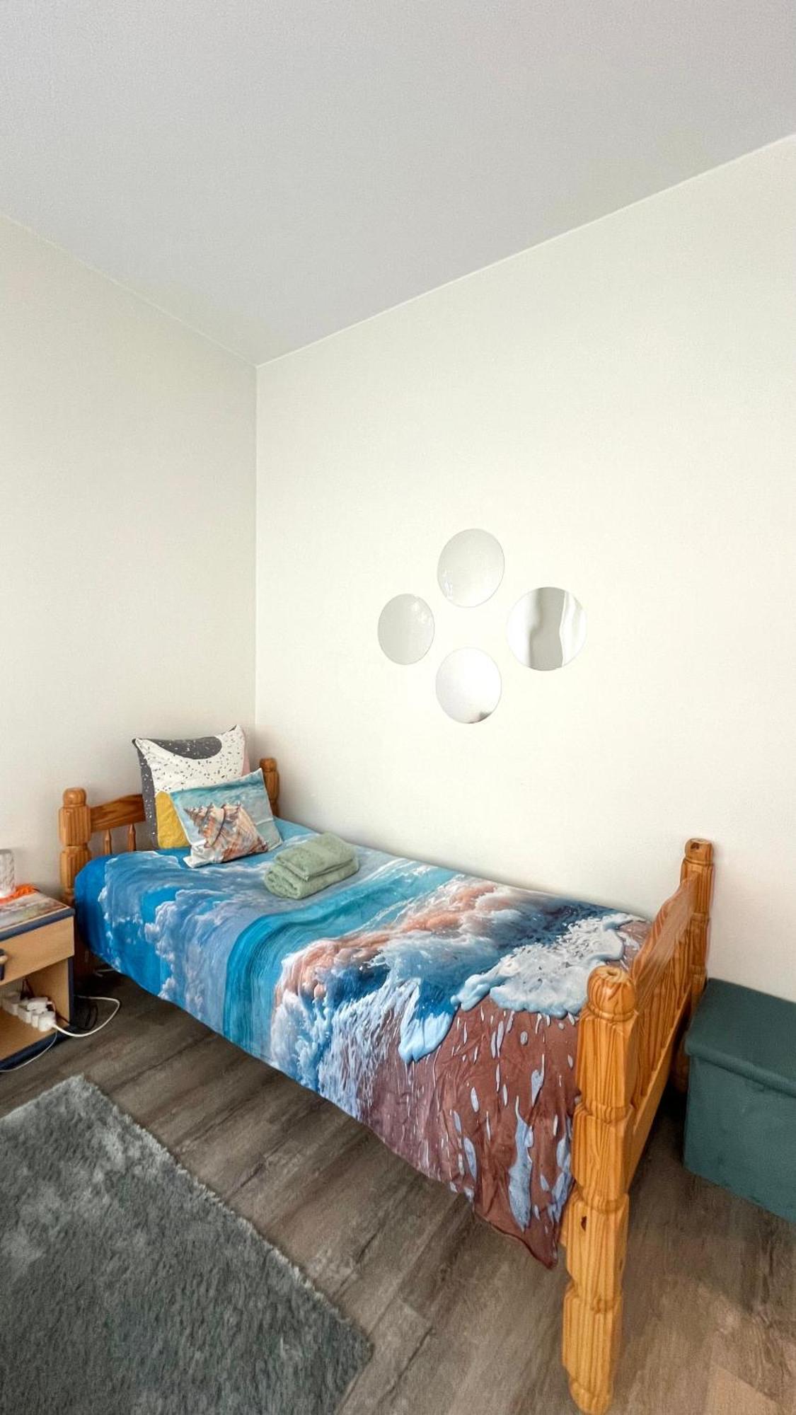 Sea And Apartment *